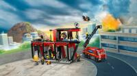 LEGO&reg; City Feuerwehrstation mit Drehleiterfahrzeug (60414)