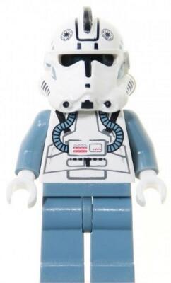 Clone Trooper V-wing Pilot (Phase 2) - Sand Blue Arms and Legs, Black Head