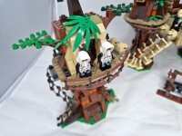 LEGO® Star Wars Ewok Village (10236)